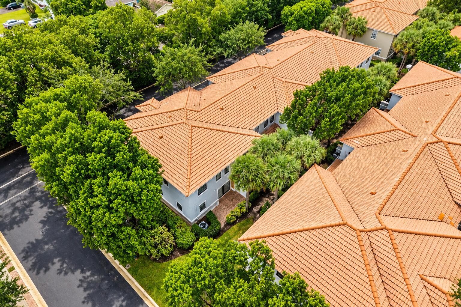 Exterior 8
