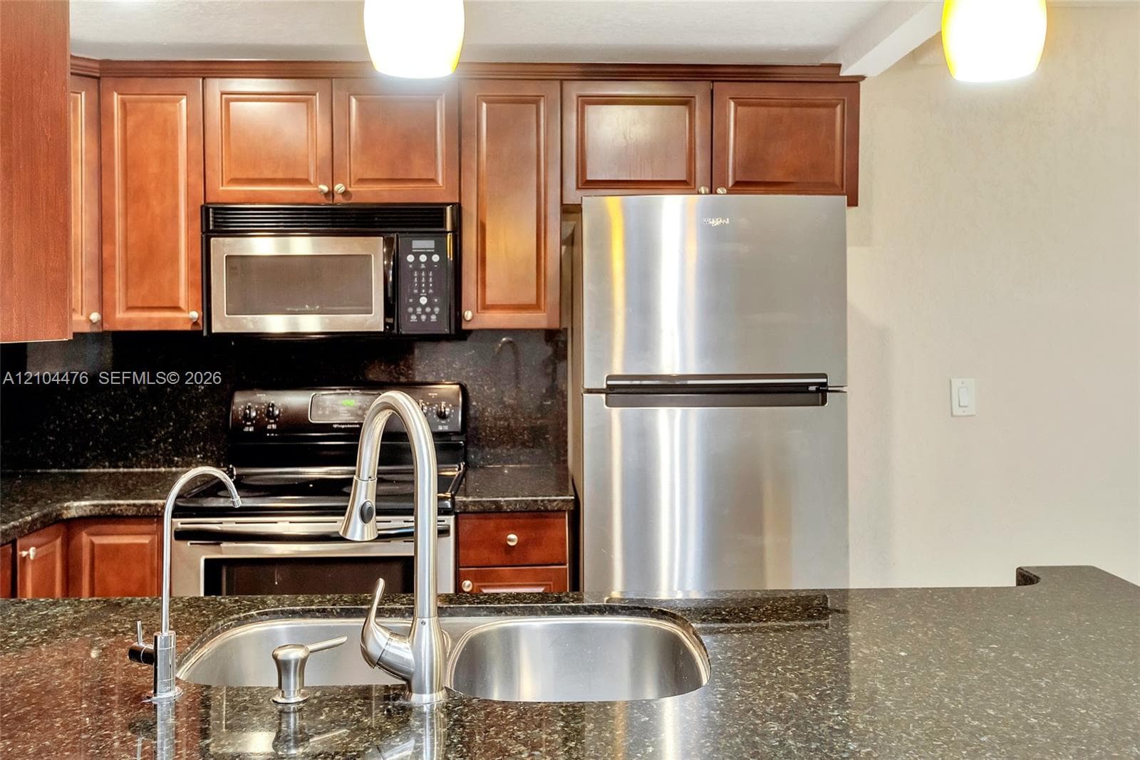 VILLAGE TOWNHOUSE-POMPANO · #403 in Pompano Beach - Photo 11