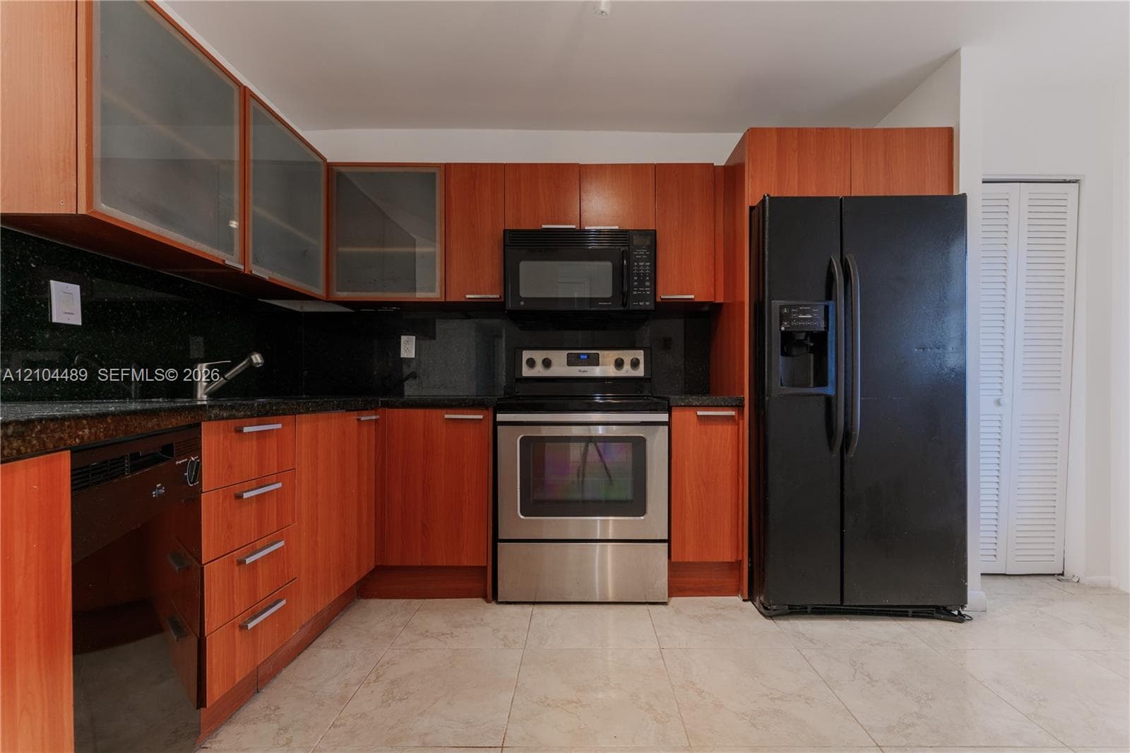 JADE WINDS GROUP-DAISY GA · #714-2 in Miami - Photo 5