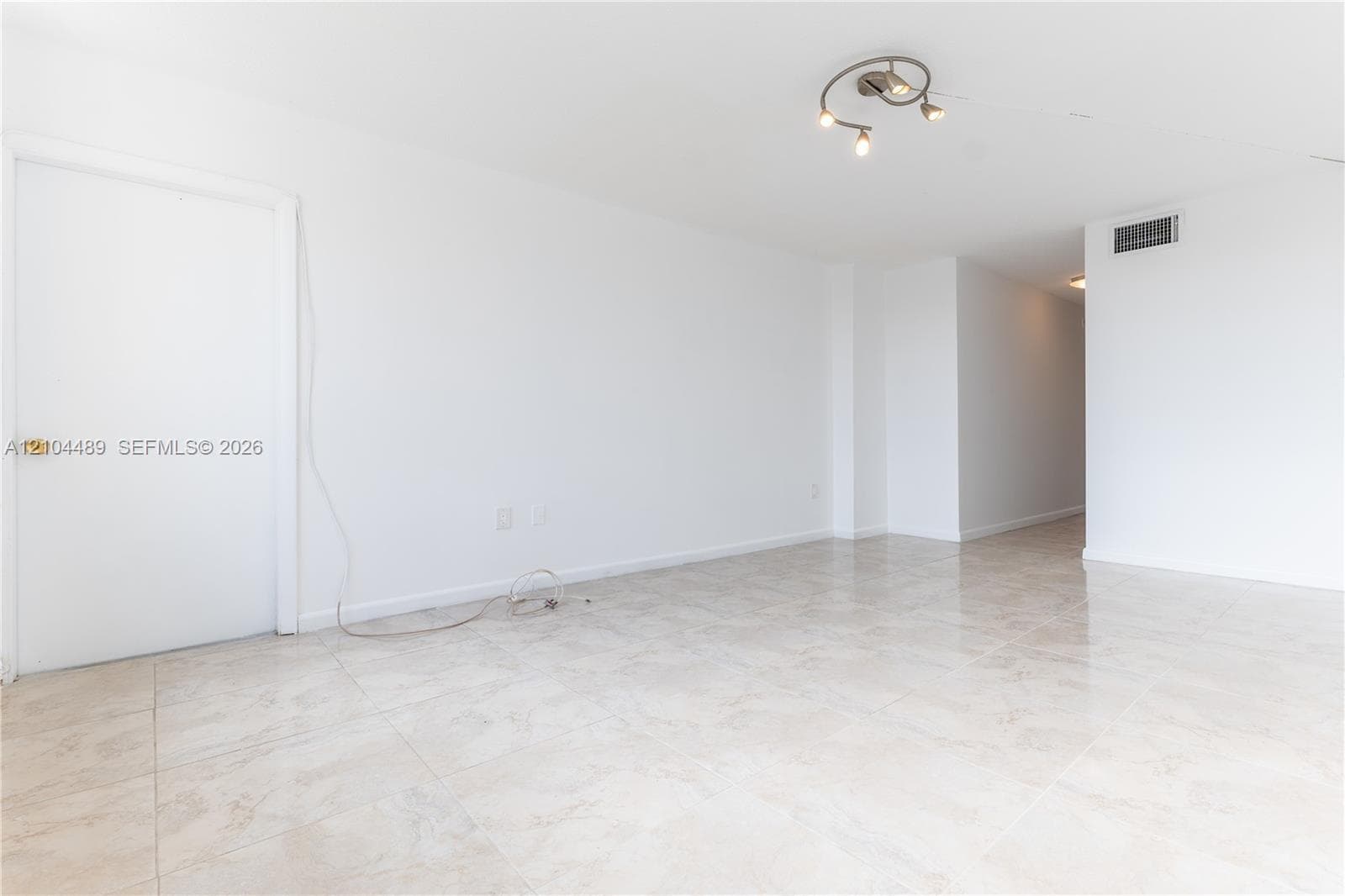 JADE WINDS GROUP-DAISY GA · #714-2 in Miami - Photo 18