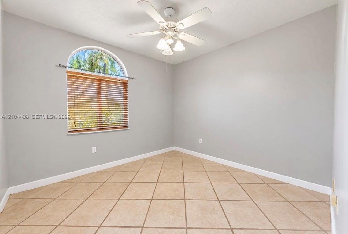 13821 SW 136th Pl #0 photo 23