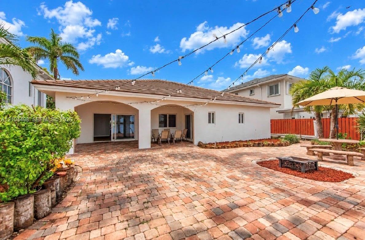 13821 SW 136th Pl #0 photo 4