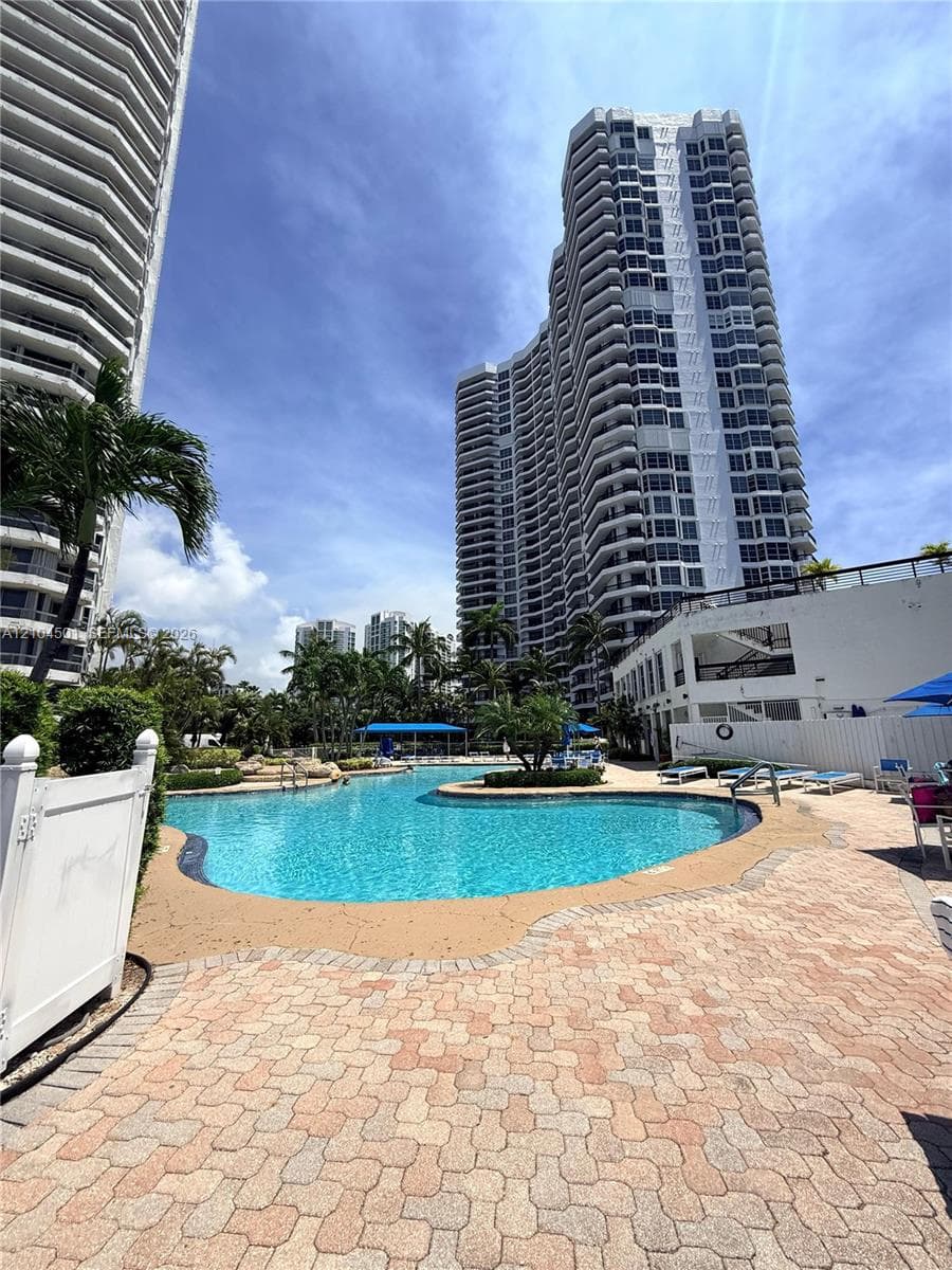 Mystic Pointe Tower 200 · #1005 in Aventura - Photo 43
