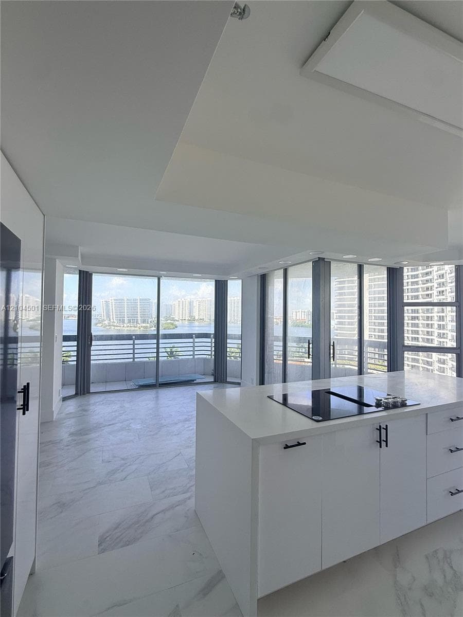 Mystic Pointe Tower 200 · #1005 in Aventura - Photo 3