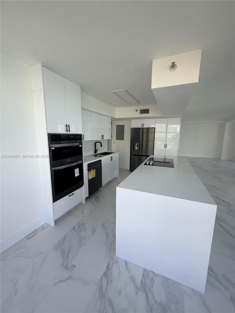Mystic Pointe Tower 200 · #1005 in Aventura - Photo 4