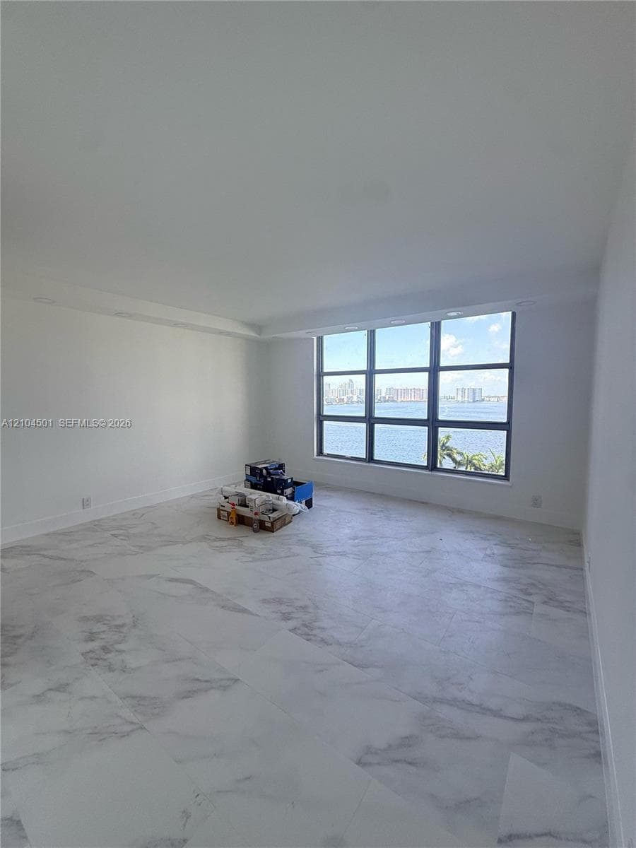 Mystic Pointe Tower 200 · #1005 in Aventura - Photo 25