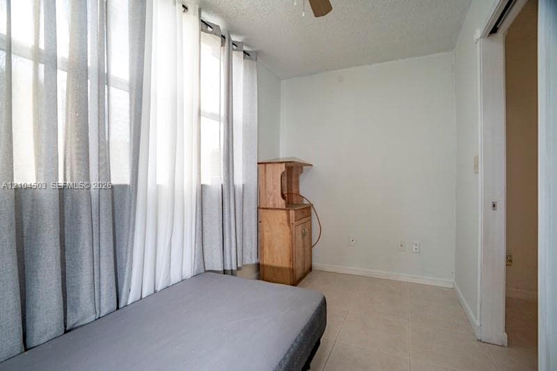 LAS ESTRELLAS CONDO · #111 in Hialeah - Photo 13