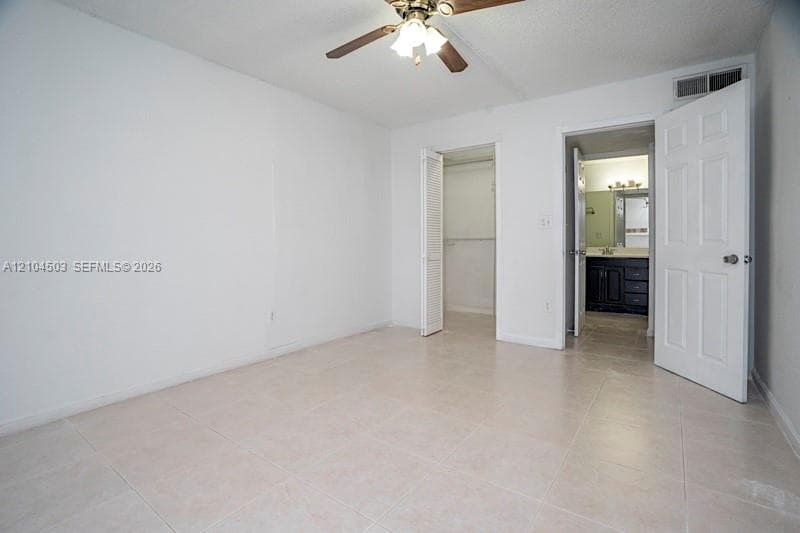 LAS ESTRELLAS CONDO · #111 in Hialeah - Photo 16