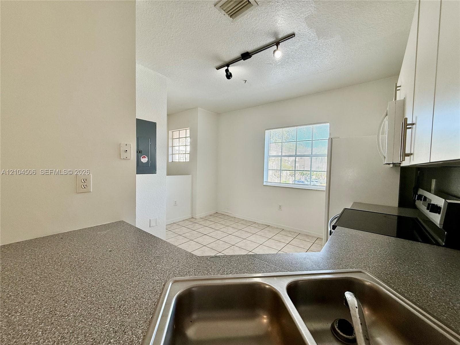 LAS BRISAS AT DORAL CONDO · #205 in Doral - Photo 12