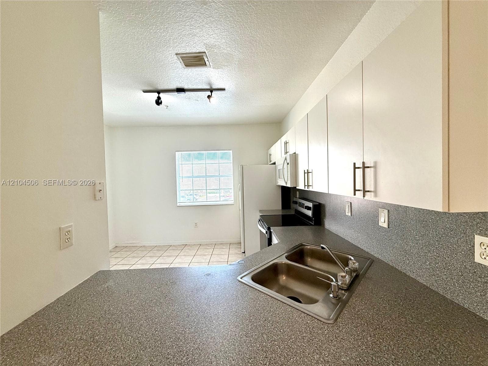 LAS BRISAS AT DORAL CONDO · #205 in Doral - Photo 10