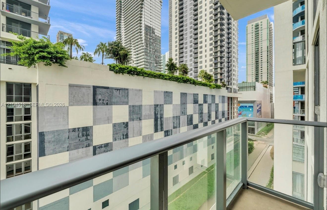 11 Ne 6th St · #810 in Miami - Photo 15