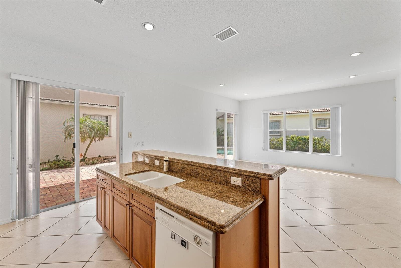 017-156IsleVerdeWay-PalmBeachGardens-SMA