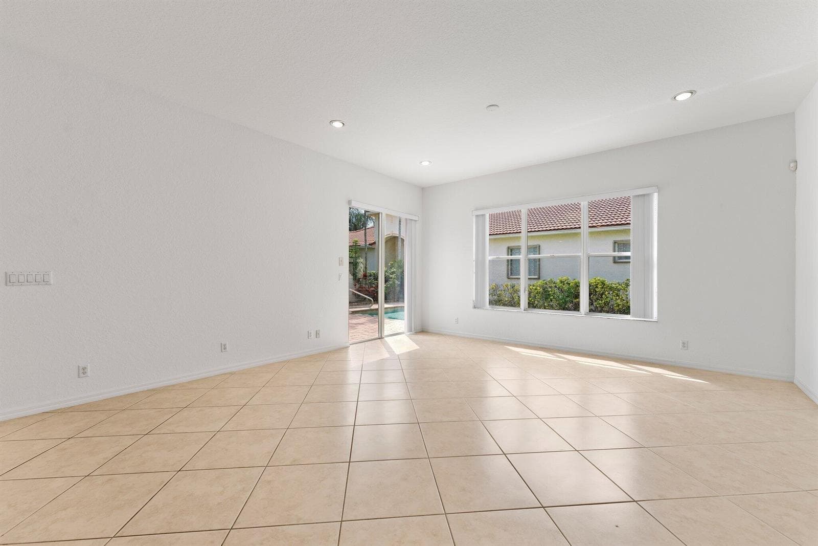 019-156IsleVerdeWay-PalmBeachGardens-SMA