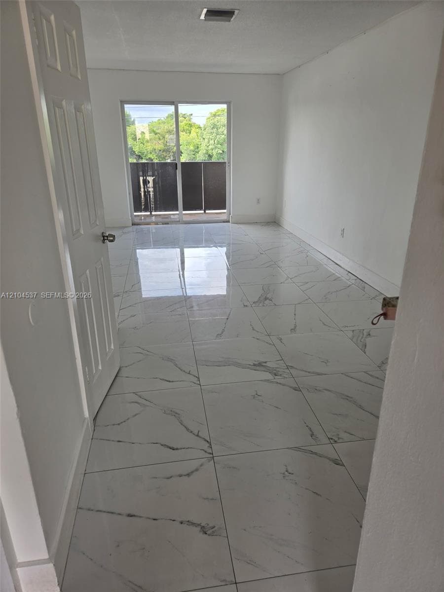 GDN HOMES RESUB · #15-14 in Hialeah - Photo 2