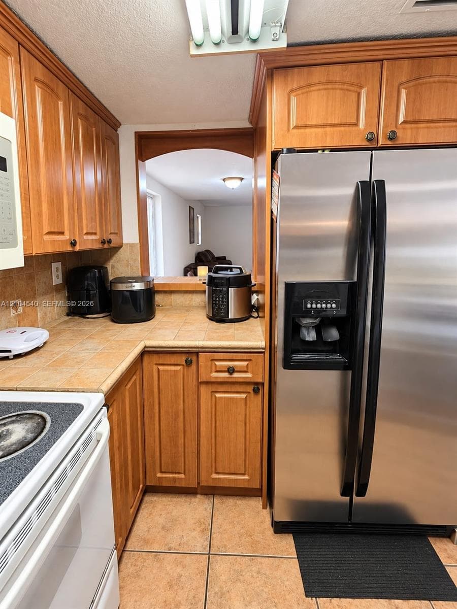 1064 W 42nd St #9 photo 6