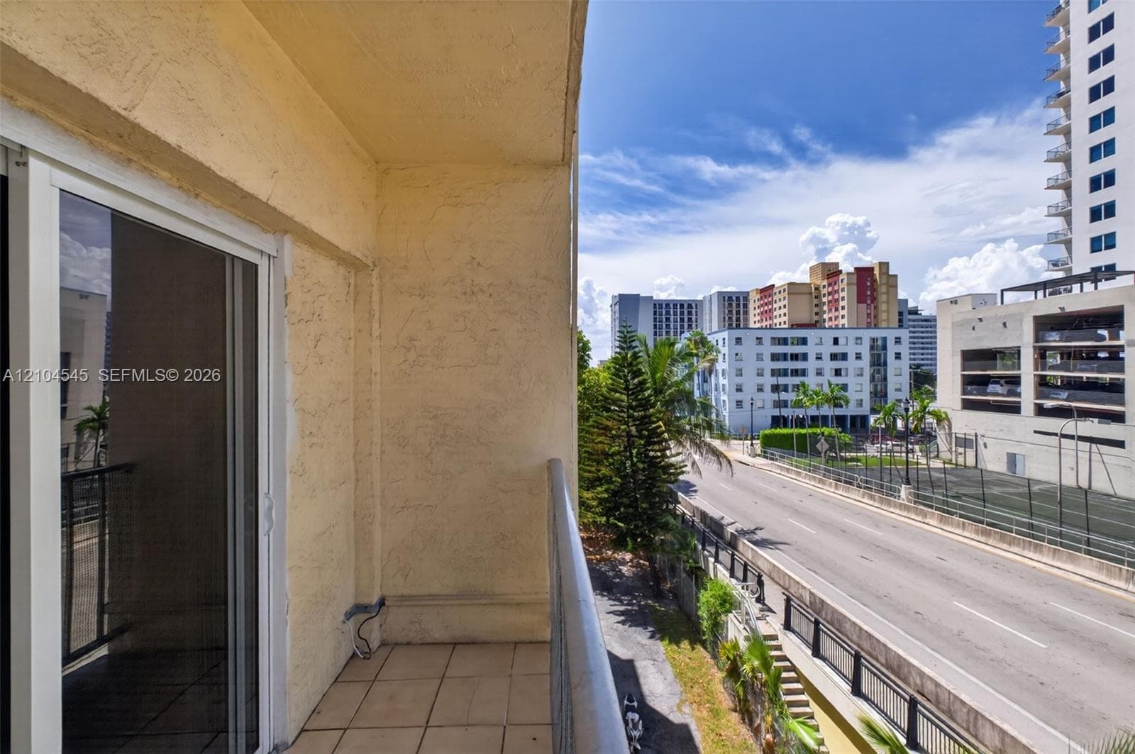 RIO CRISTAL · #301C in Miami - Photo 16