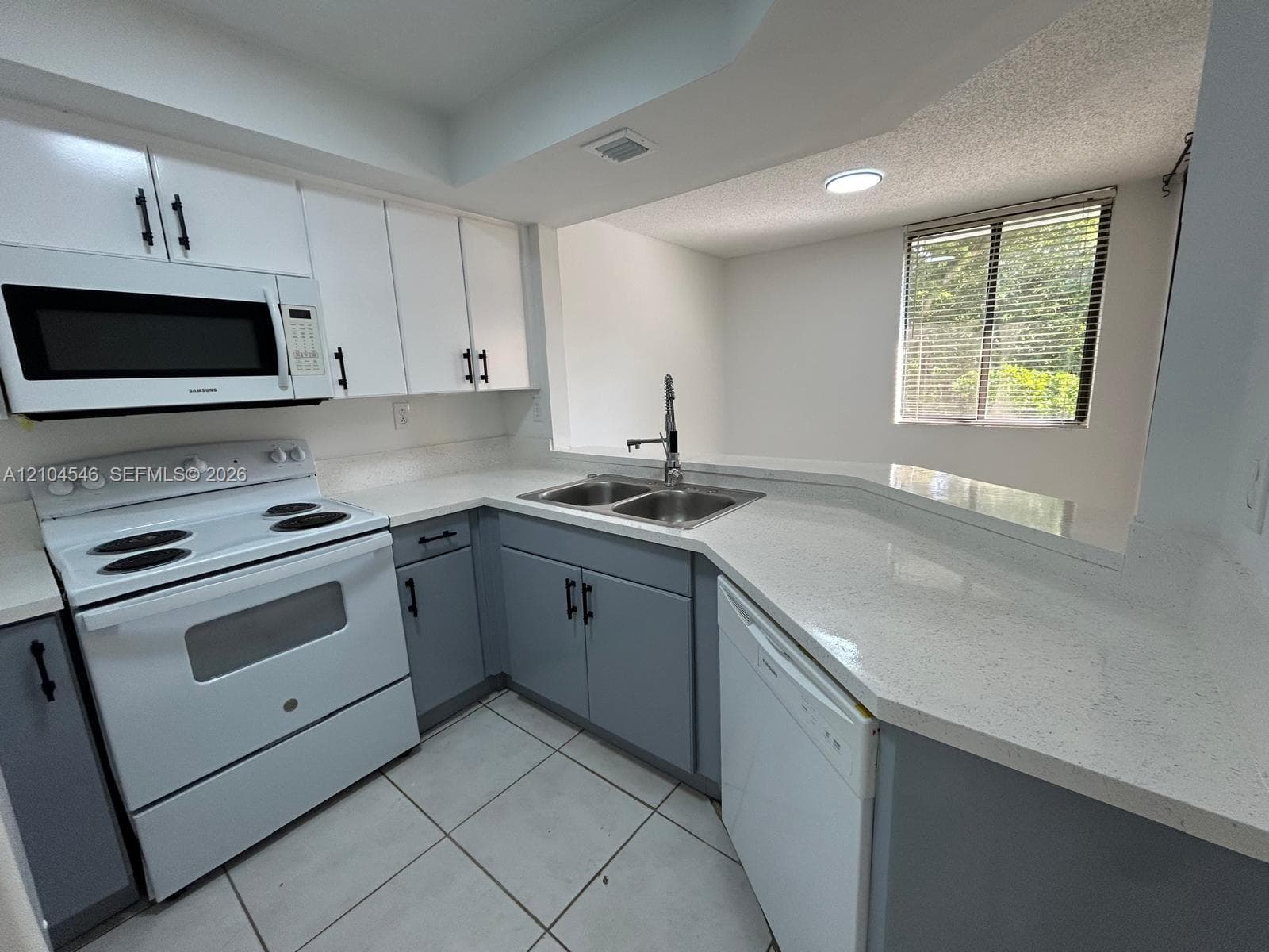 VERABELLA FALLS CONDO · #B-417 in Miami - Photo 7