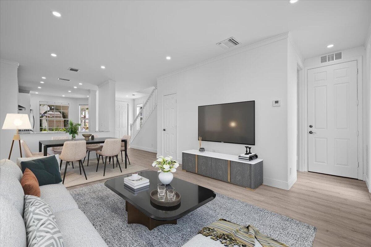 Great Room (Living / Dining Areas)