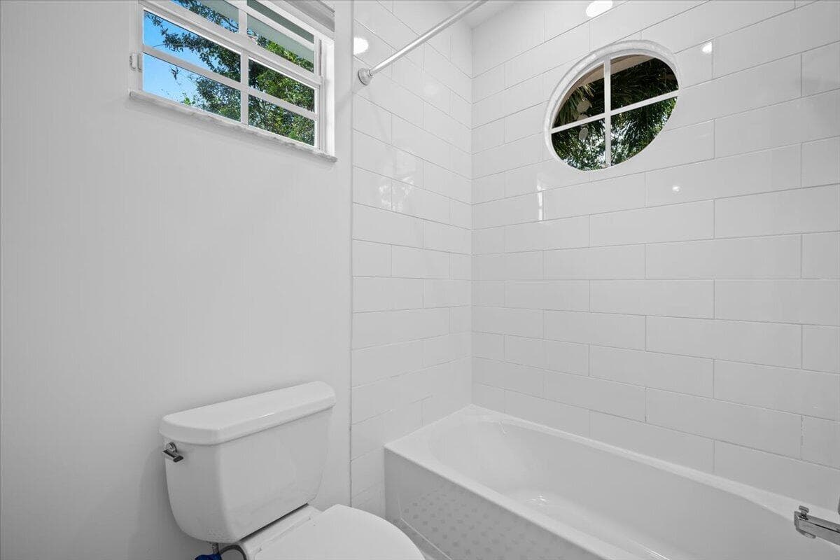 2nd Bathroom