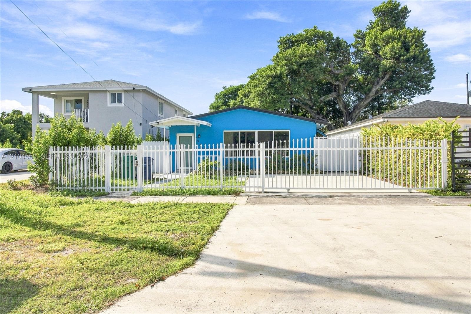 2932 NW 58th St photo 2