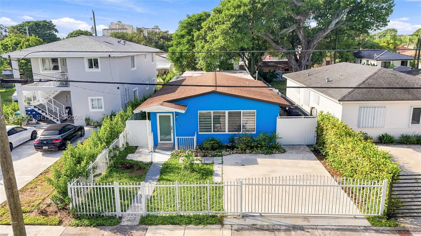 2932 NW 58th St photo 3