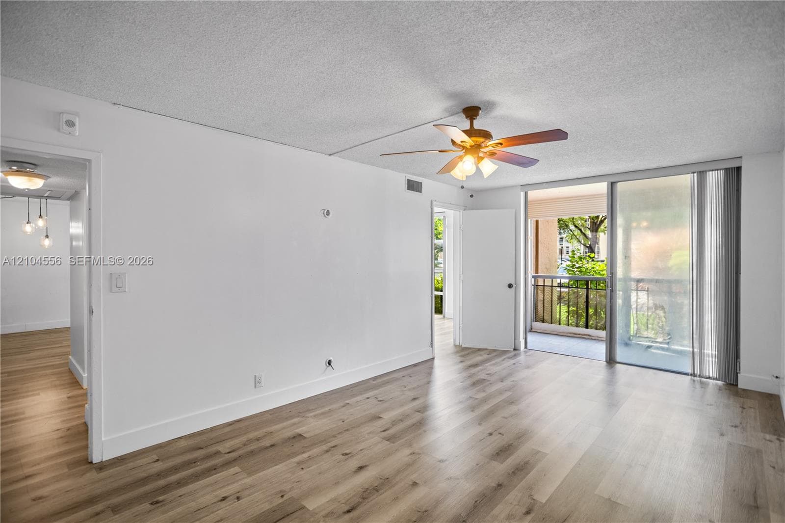 DESOTO PARK NORTH CONDO · #107 in Hallandale Beach - Photo 17