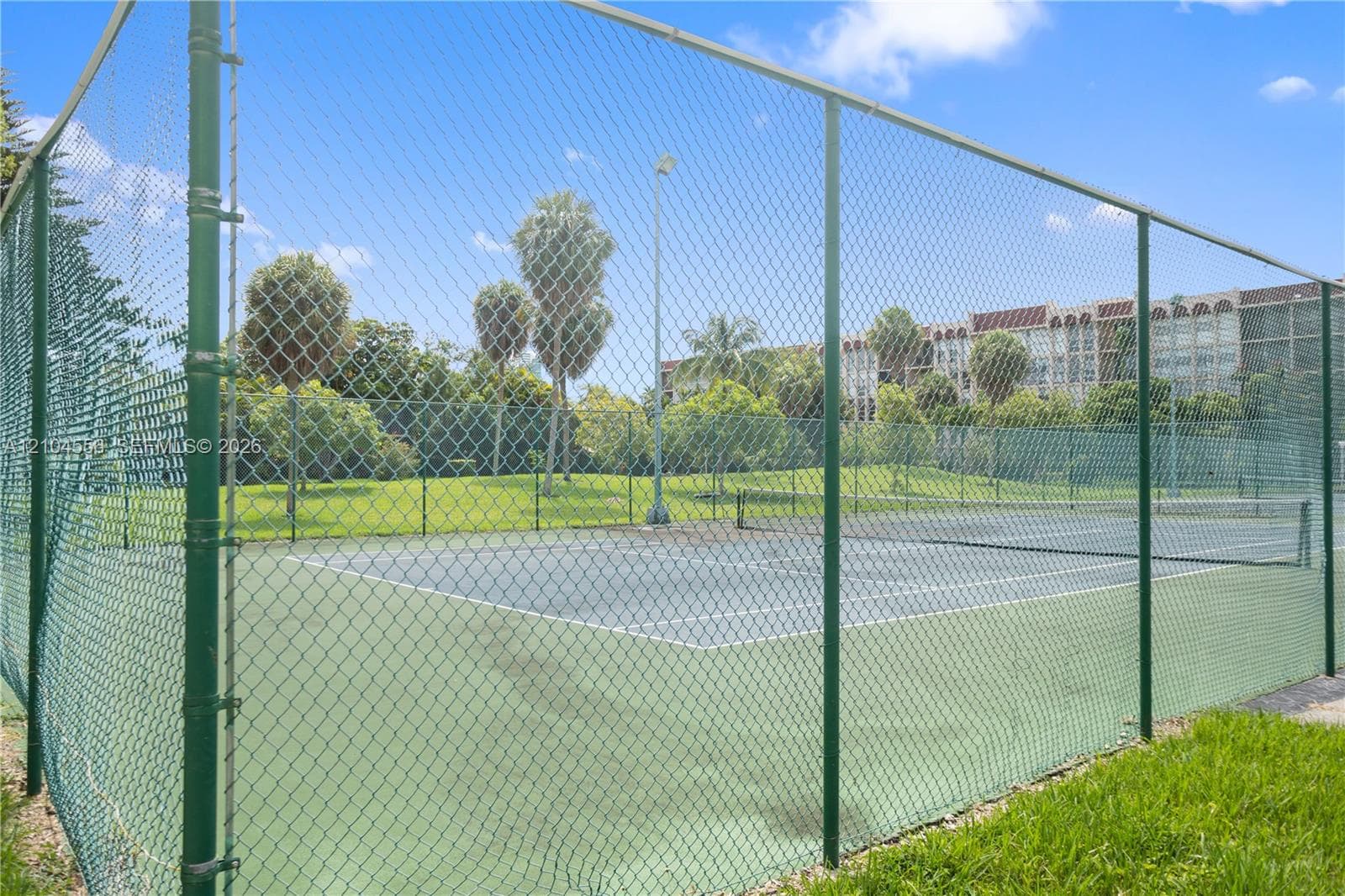 DESOTO PARK NORTH CONDO · #107 in Hallandale Beach - Photo 36
