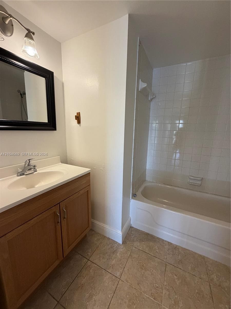 KENDALL ACRES WEST CONDO · #318E in Miami - Photo 17