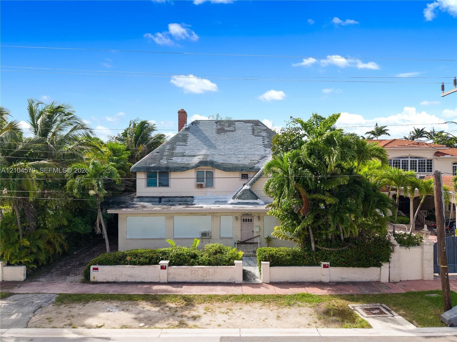 3746 Chase Ave photo 4