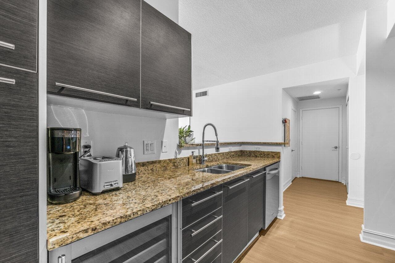 Kitchen, All Stainless Stel Appliances