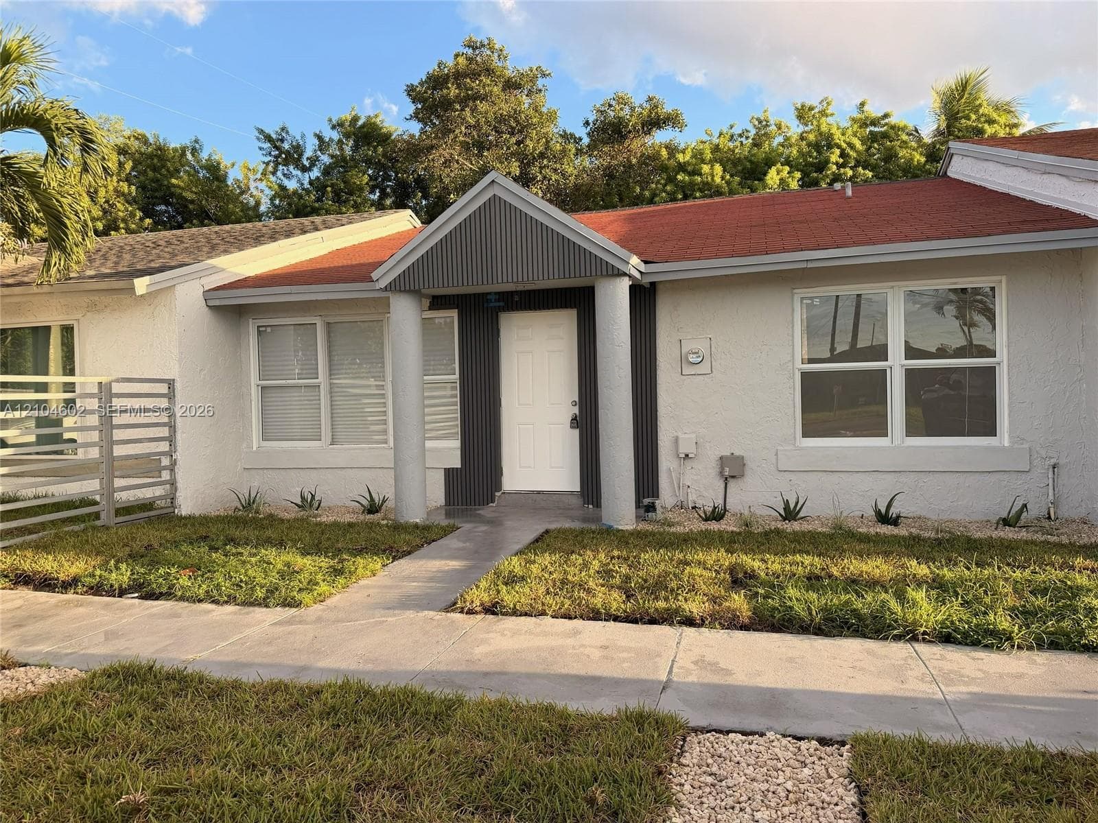 3954 NW 182nd Ln photo 2
