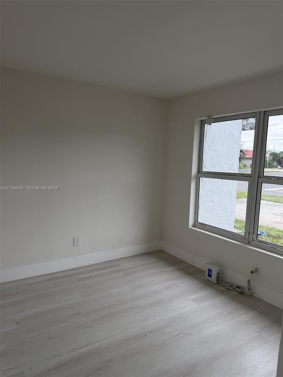 3954 NW 182nd Ln photo 8