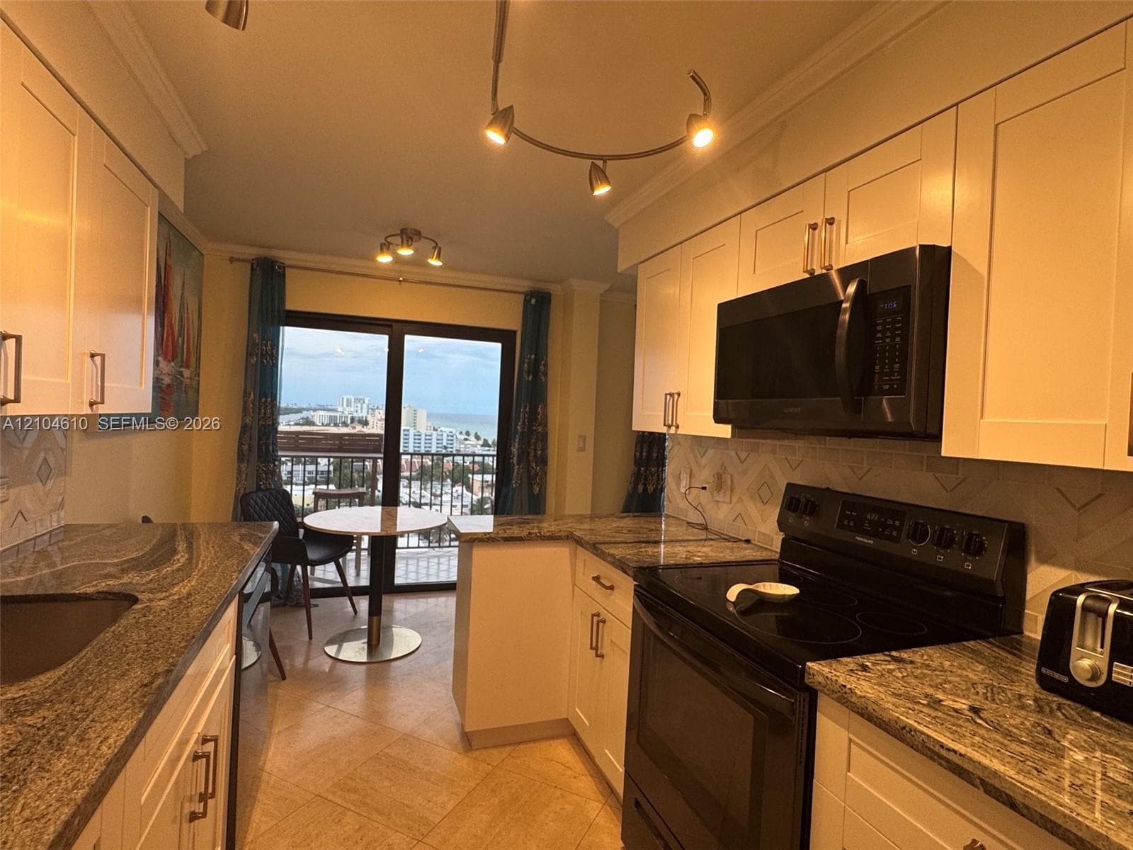 SUMMIT CONDO · #1504N in Hollywood - Photo 8
