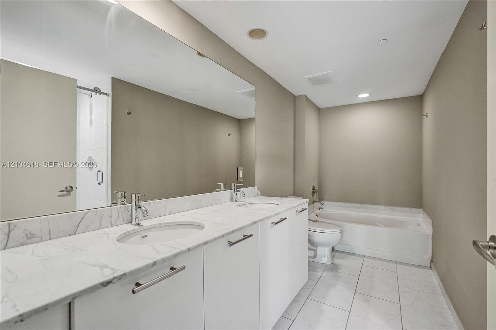 The Plaza on Brickell West · #1106 in Miami - Photo 13