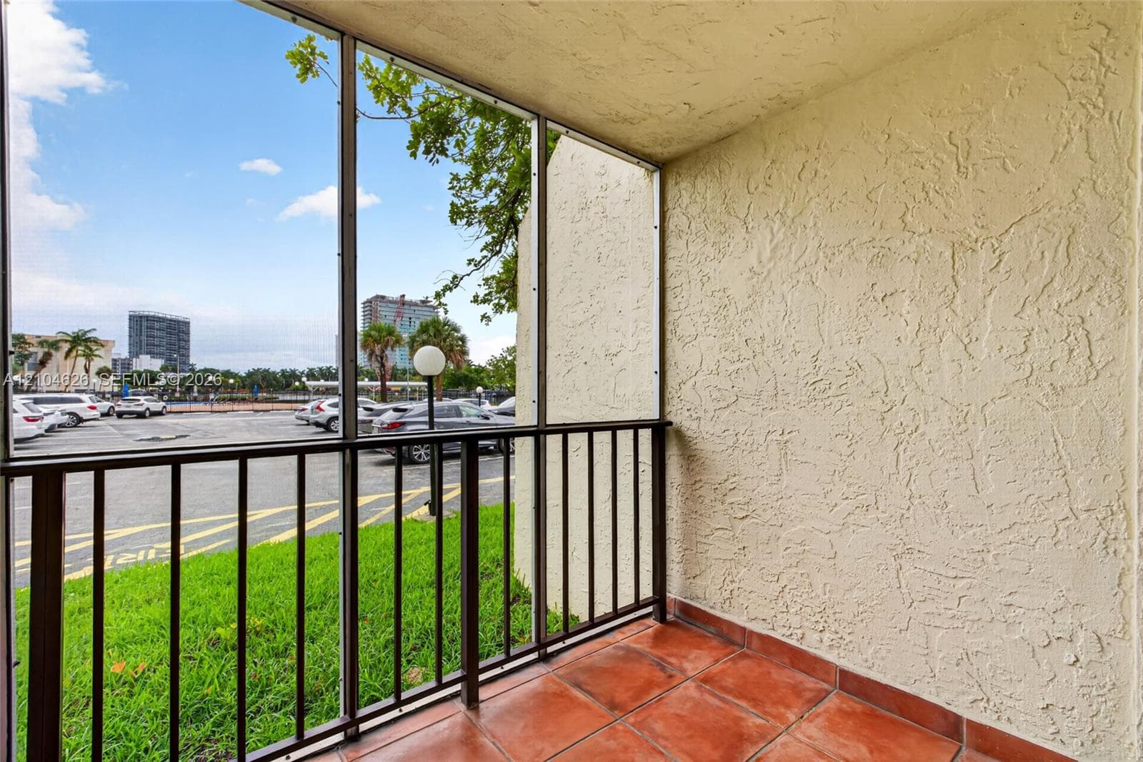 DESOTO PARK CONDO · #120 in Hallandale Beach - Photo 23