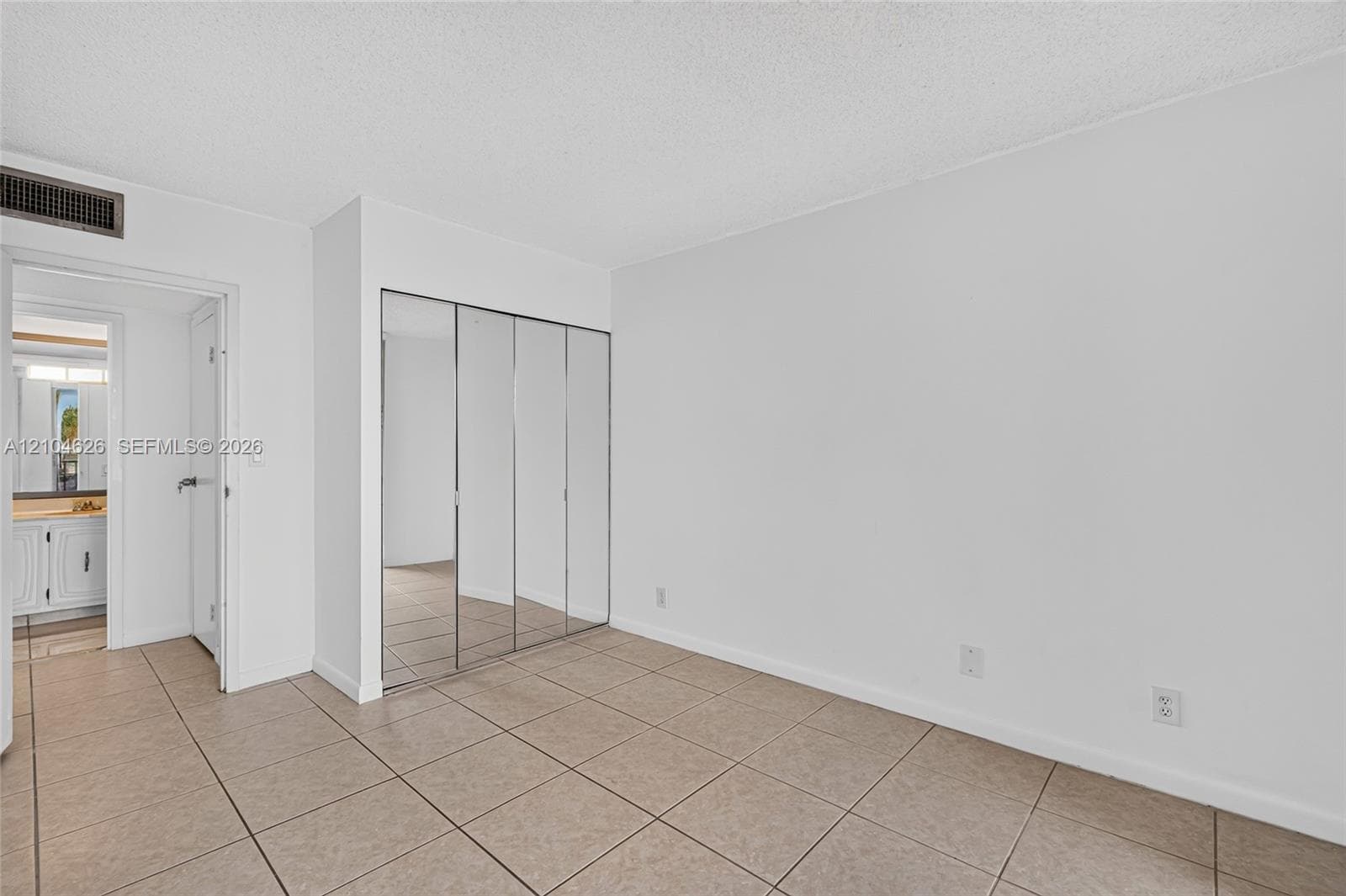 DESOTO PARK CONDO · #120 in Hallandale Beach - Photo 11