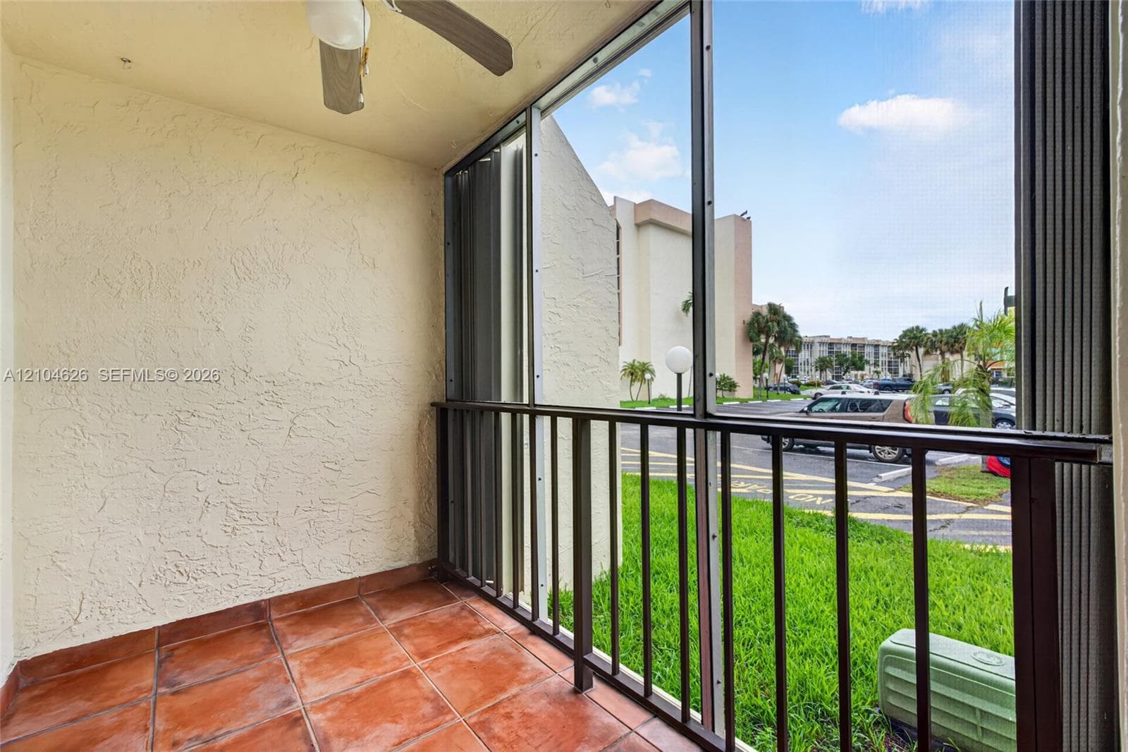 DESOTO PARK CONDO · #120 in Hallandale Beach - Photo 21