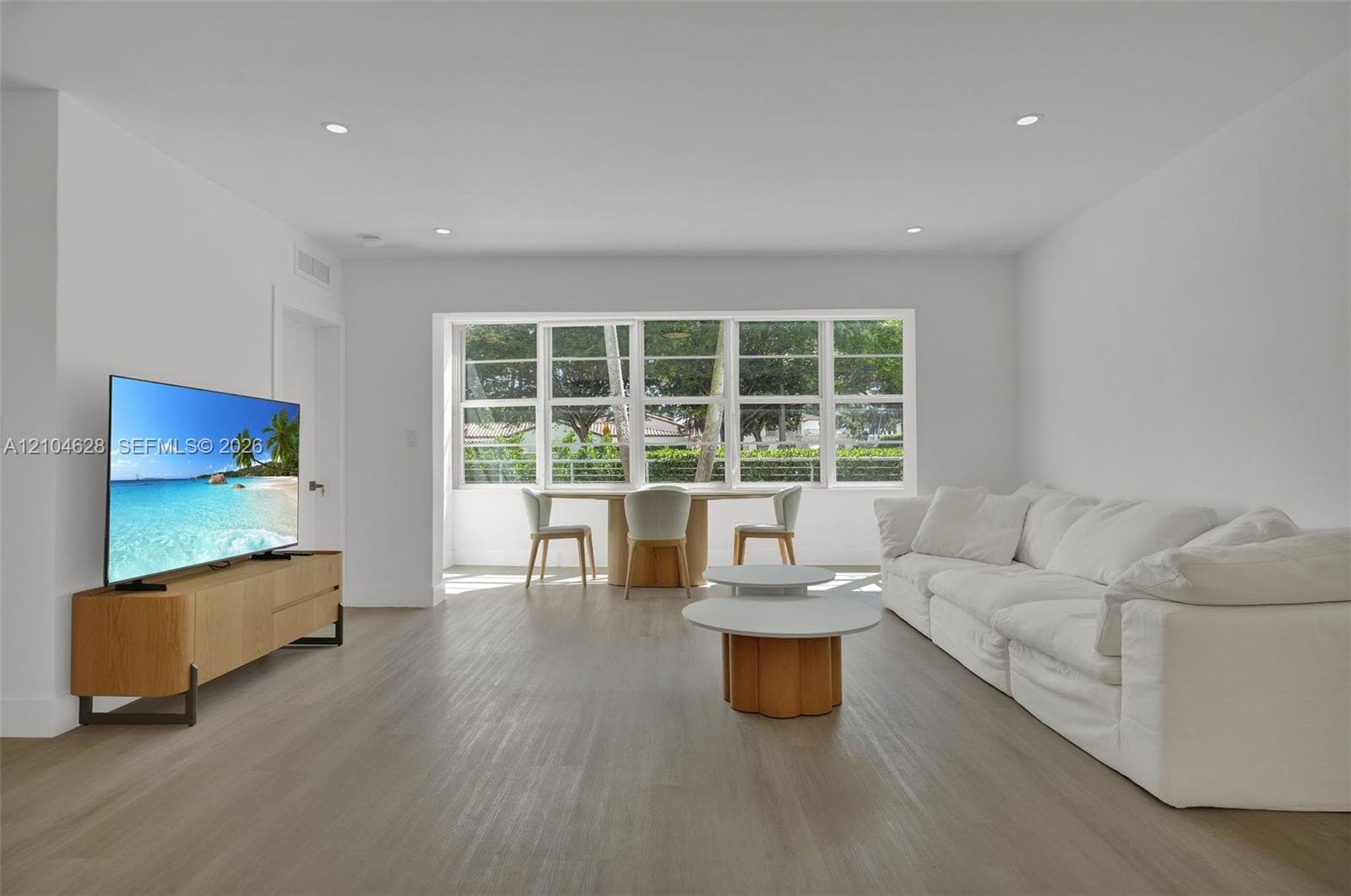 Pine Tree Waterway Condo · #101 in Miami Beach - Photo 2