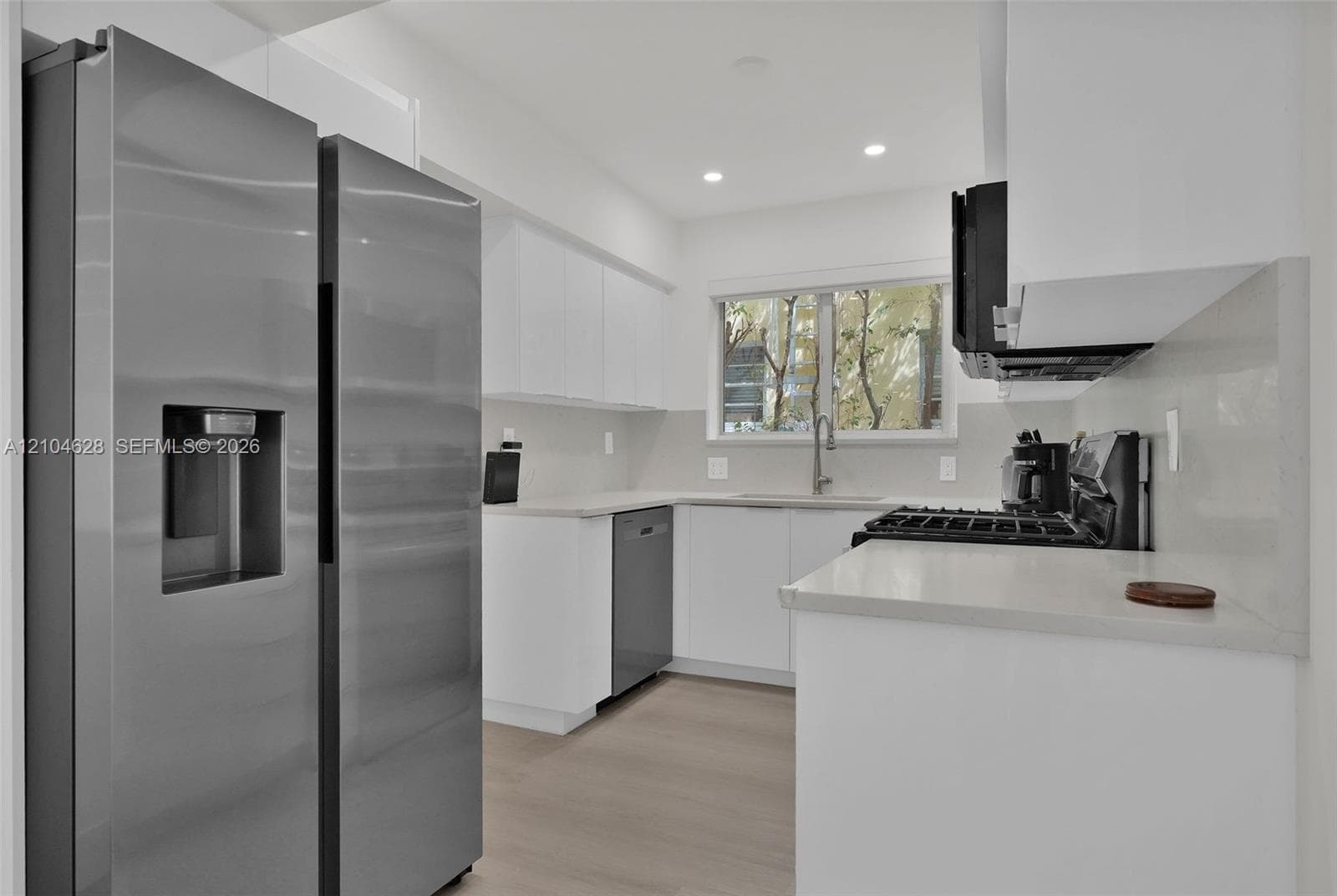 Pine Tree Waterway Condo · #101 in Miami Beach - Photo 5