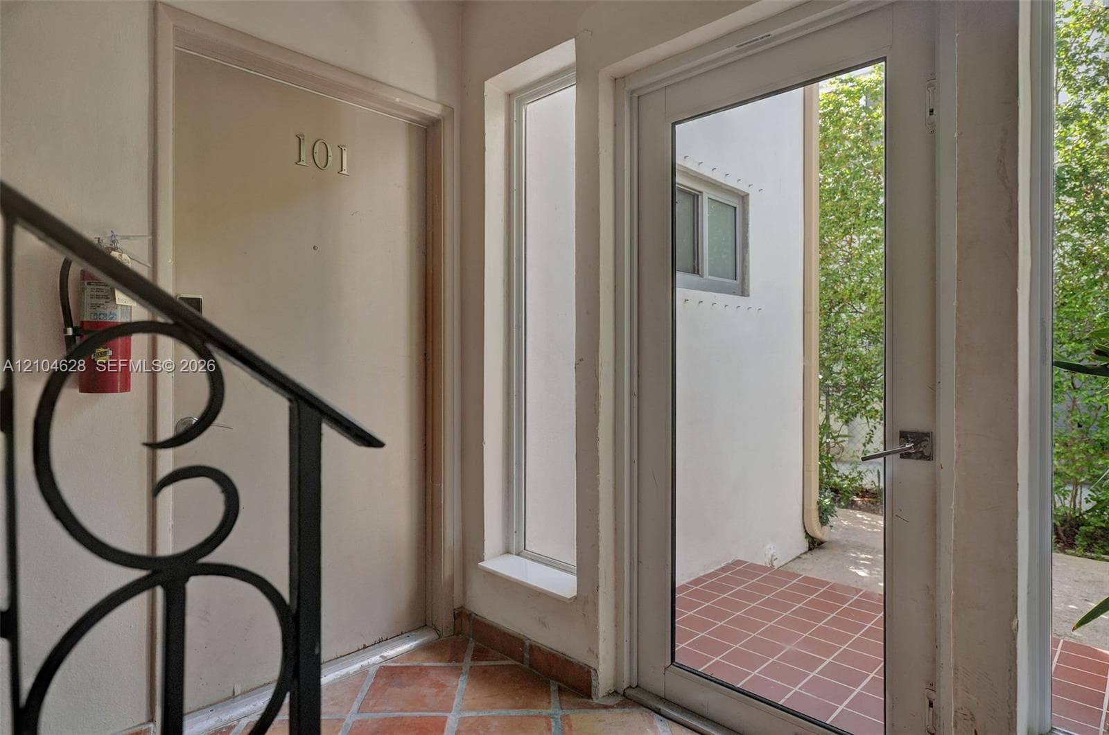 Pine Tree Waterway Condo · #101 in Miami Beach - Photo 24