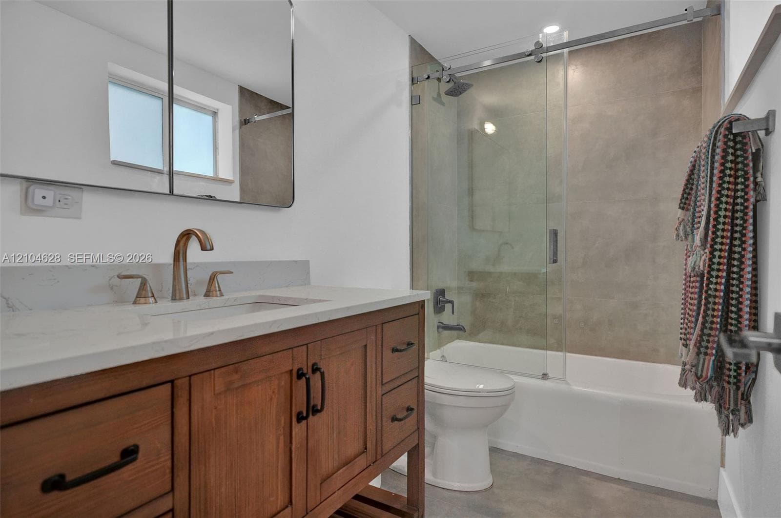 Pine Tree Waterway Condo · #101 in Miami Beach - Photo 15