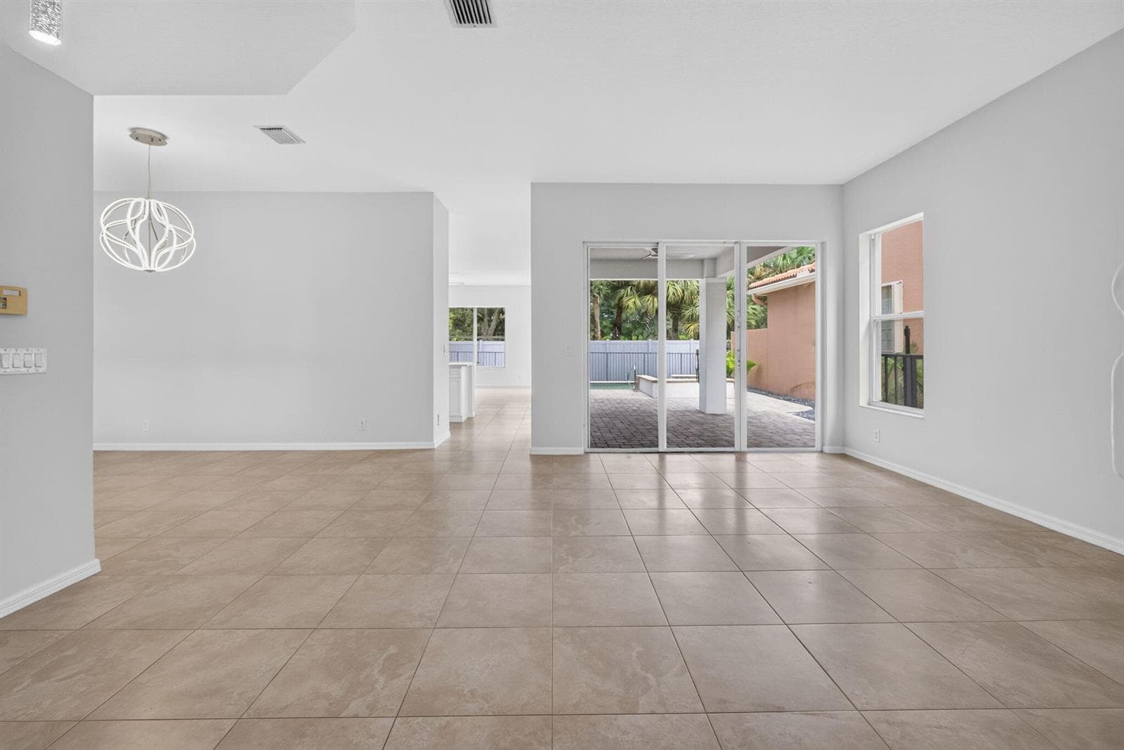 23-web-or-mls-5D1A5944