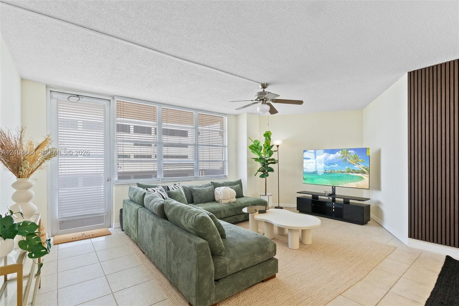 SEA AIR TOWERS CONDO · #921 in Hollywood - Photo 9