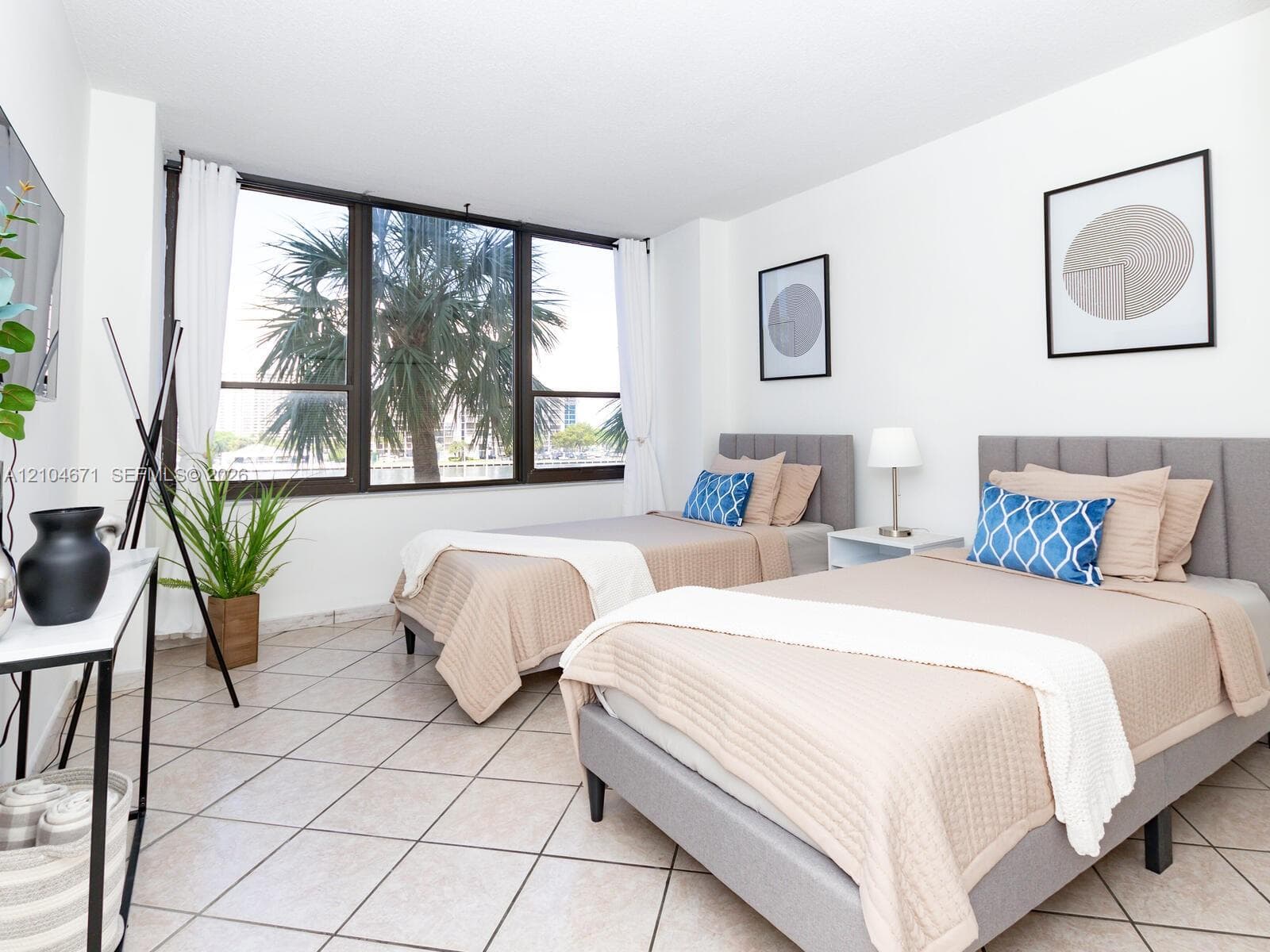 ALEXANDER TOWERS CONDO · #305 in Hollywood - Photo 22