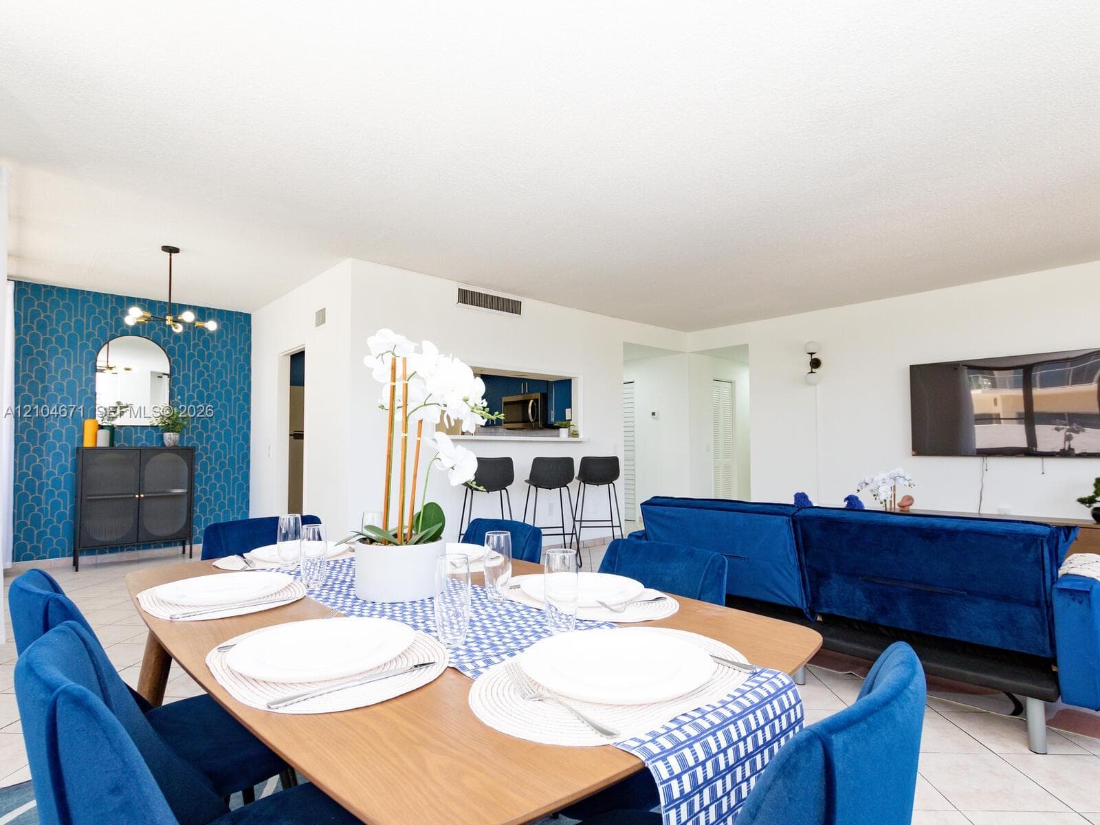 ALEXANDER TOWERS CONDO · #305 in Hollywood - Photo 5