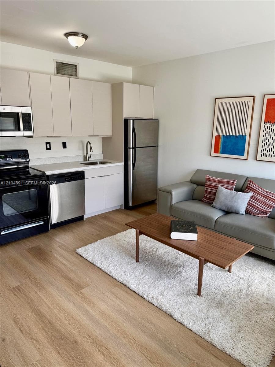 ELEVEN CONDO · #105 in Miami Beach - Photo 2