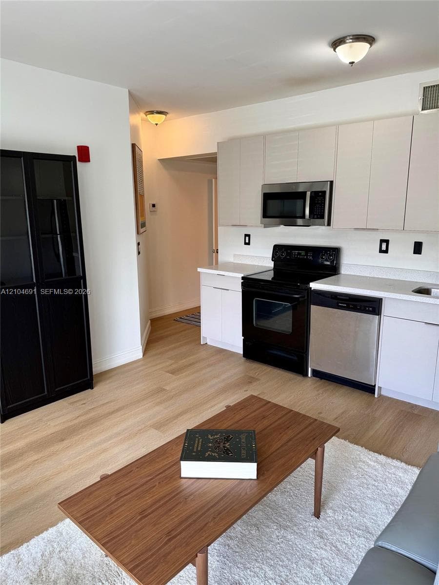 ELEVEN CONDO · #105 in Miami Beach - Photo 3