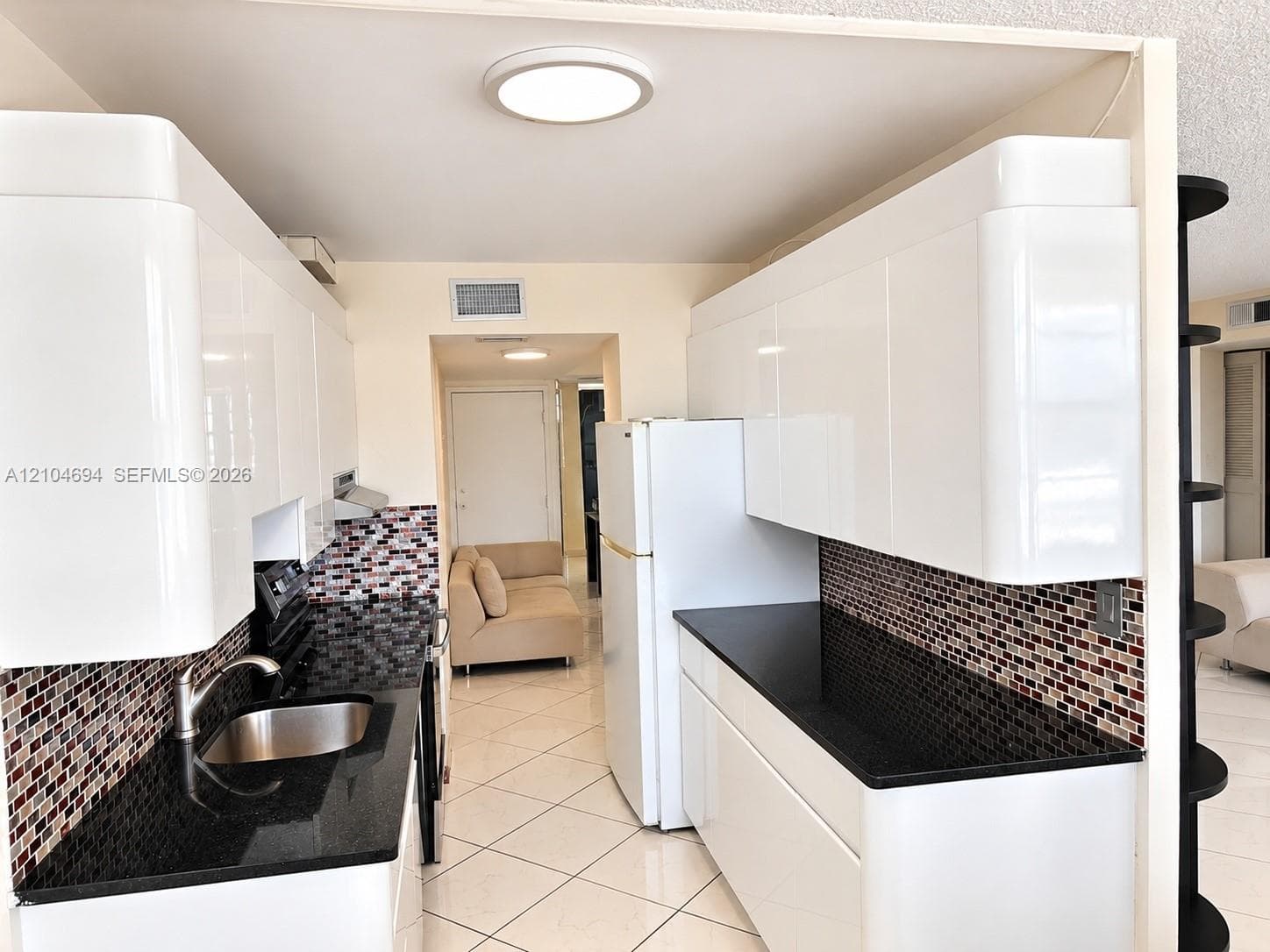WINSTON TOWERS 100 CONDO · #420 in Sunny Isles Beach - Photo 3