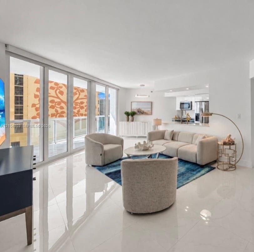 Oceania I · #712 in Sunny Isles Beach - Photo 2