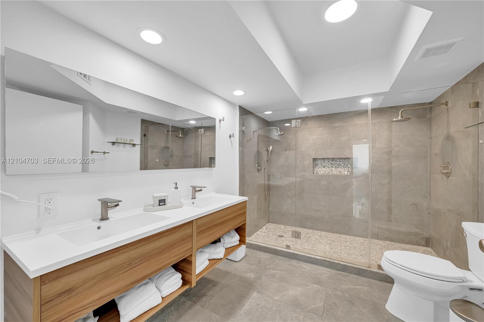 Oceania I · #712 in Sunny Isles Beach - Photo 14